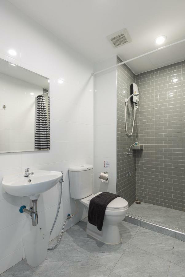 Hostel Minimal House Patong (Adults Only) Zewnętrze zdjęcie
